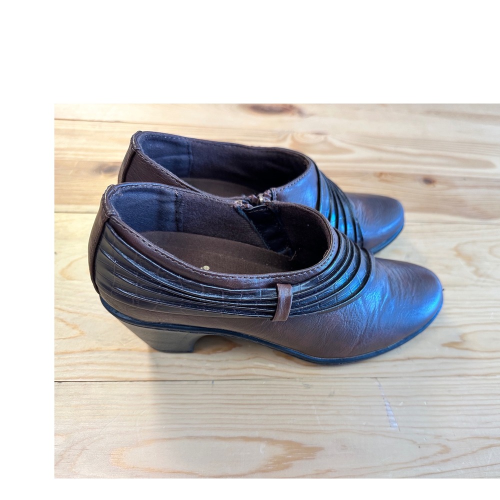 Easy Street Comfort Wave Brown Pleated Ankle Boots Shooties Womens 6M